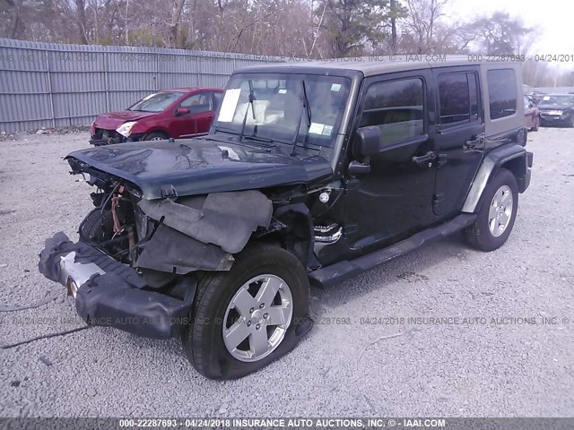 1J4BA5H11AL125583 - 2010 JEEP WRANGLER UNLIMITE SAHARA GREEN photo 2