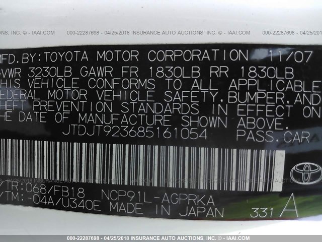 JTDJT923685161054 - 2008 TOYOTA YARIS WHITE photo 9