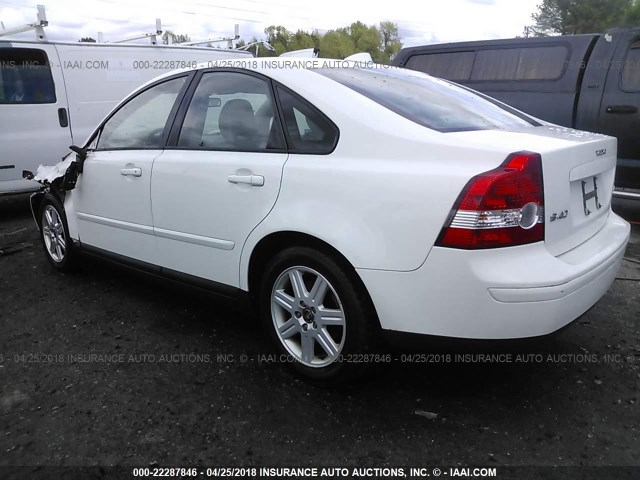 YV1MS382762224019 - 2006 VOLVO S40 2.4I WHITE photo 3