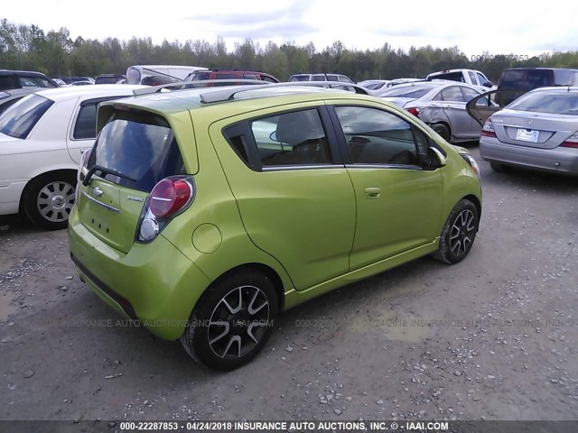 KL8CF6S99DC506188 - 2013 CHEVROLET SPARK 2LT GREEN photo 4