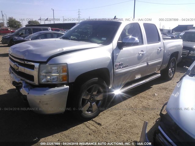 3GCRCSE08AG296188 - 2010 CHEVROLET SILVERADO C1500 LT SILVER photo 2