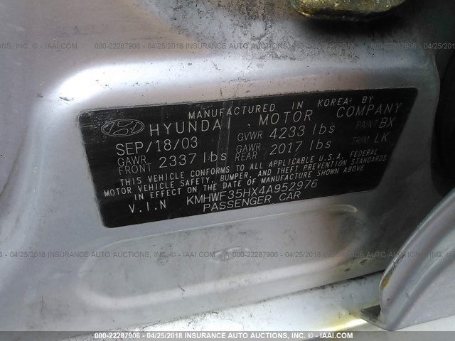 KMHWF35HX4A952976 - 2004 HYUNDAI SONATA GLS/LX GRAY photo 9