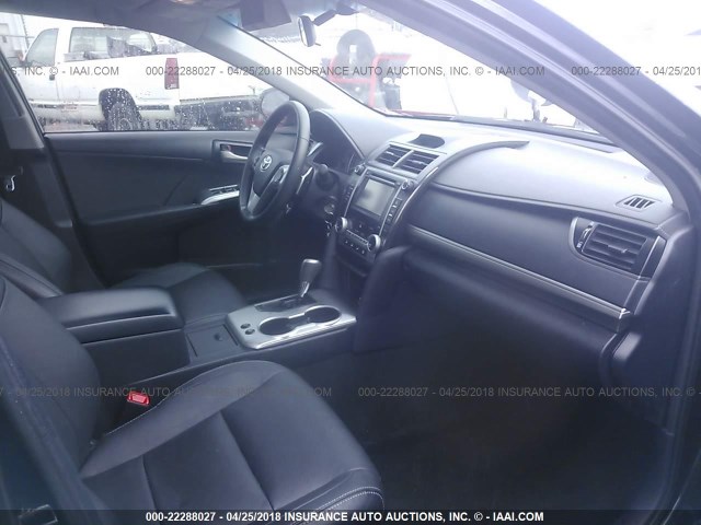 4T1BF1FK5DU649177 - 2013 TOYOTA CAMRY L/SE/LE/XLE 黑色 照片 5