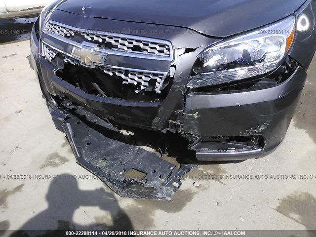 1G11H5SA8DF258830 - 2013 CHEVROLET MALIBU LTZ 灰色 照片 6