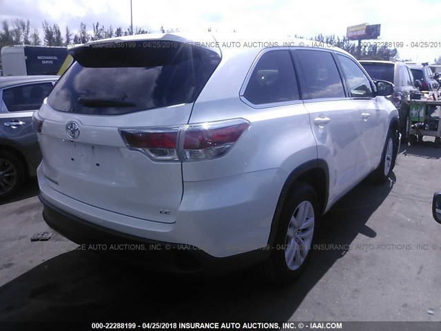 5TDZARFH6FS012570 - 2015 TOYOTA HIGHLANDER LE WHITE photo 4