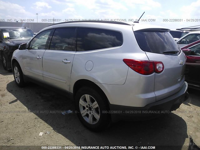 1GNKRGED0BJ180538 - 2011 CHEVROLET TRAVERSE LT SILVER photo 3