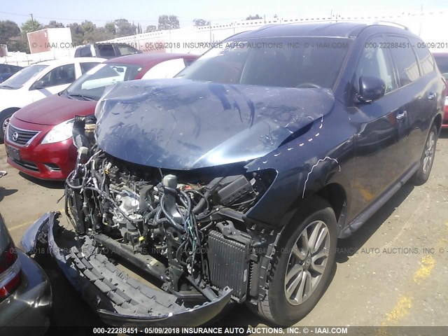5N1AR2MN8FC668563 - 2015 NISSAN PATHFINDER S/SV/SL/PLATINUM BLUE photo 2