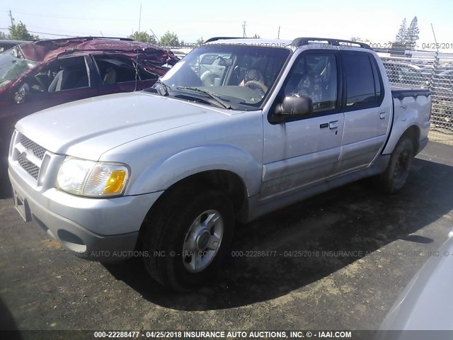 1FMZU67E21UC04241 - 2001 FORD EXPLORER SPORT TR  SILVER photo 2