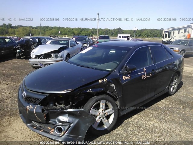 4T1BF1FK9DU210547 - 2013 TOYOTA CAMRY L/SE/LE/XLE 灰色 照片 2