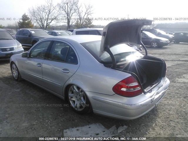 WDBUF70J33A126626 - 2003 MERCEDES-BENZ E 500 SILVER photo 3