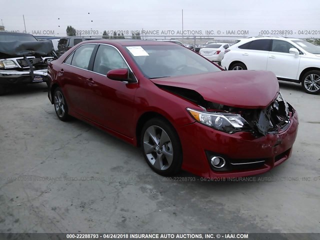 4T1BK1FK3CU501667 - 2012 TOYOTA CAMRY SE/XLE RED photo 1