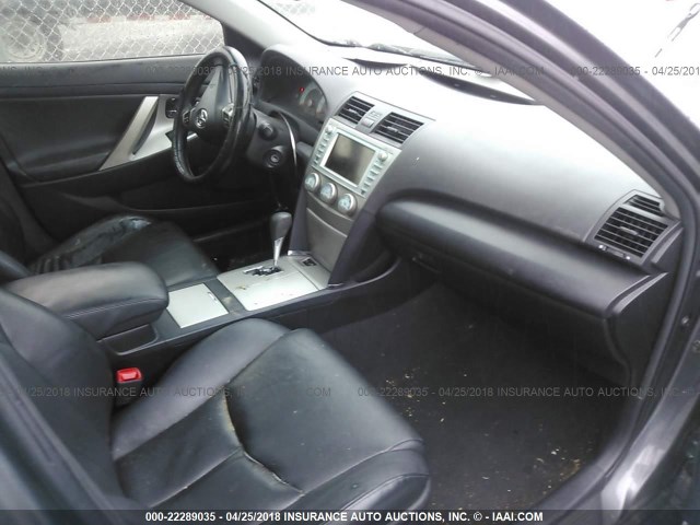 4T1BK46KX7U557774 - 2007 TOYOTA CAMRY NEW GENERAT LE/XLE/SE GRAY photo 5