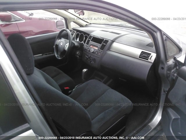 3N1BC1CP9CK206609 - 2012 NISSAN VERSA S/SL SILVER photo 5