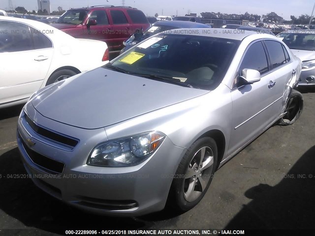 1G1ZC5EU7CF141410 - 2012 CHEVROLET MALIBU 1LT 银色 照片 2