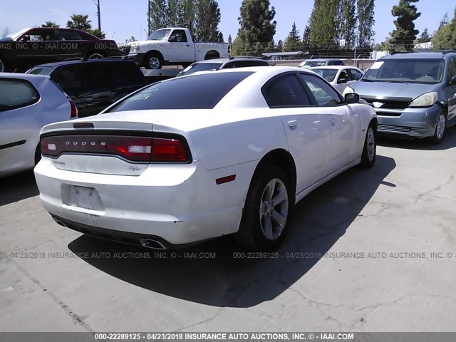 2C3CDXCT0DH717150 - 2013 DODGE CHARGER R/T WHITE photo 4