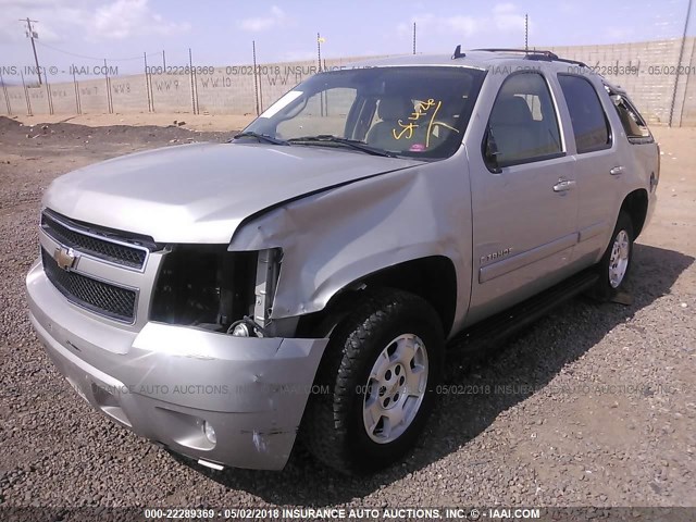 1GNFK23089R156704 - 2009 CHEVROLET TAHOE K1500 LT SILVER photo 2