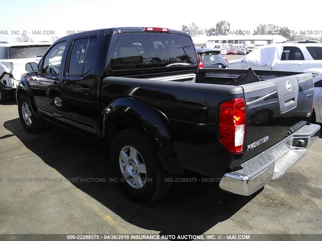 1N6AD07U65C465354 - 2005 NISSAN FRONTIER CREW CAB LE/SE/OFF ROAD BLACK photo 3