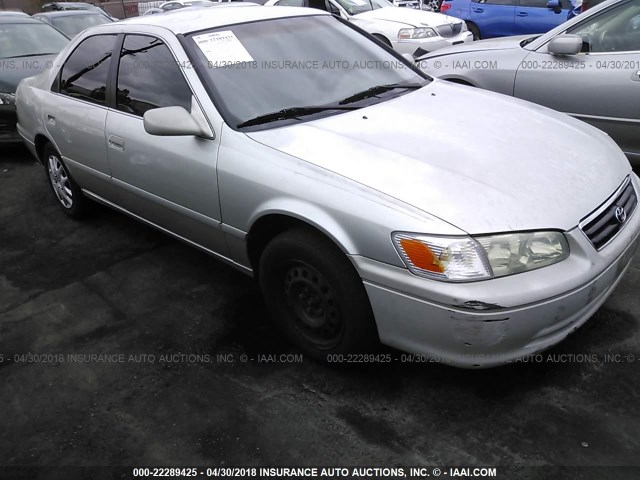 4T1BG22K41U871018 - 2001 TOYOTA CAMRY CE/LE/XLE 银色 照片 1