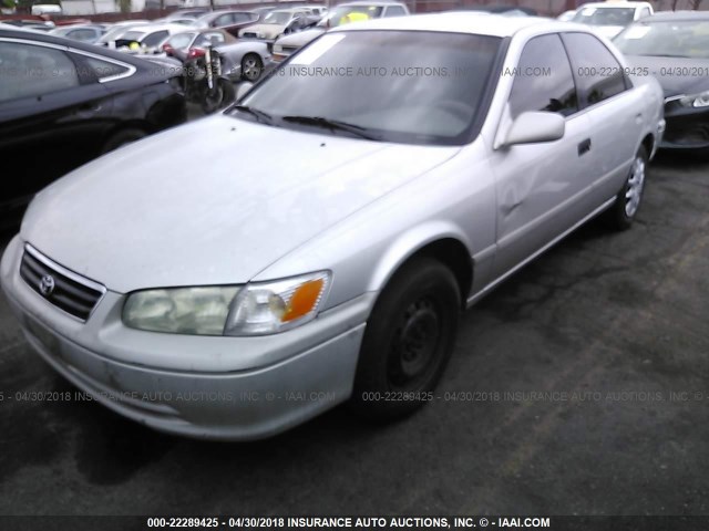 4T1BG22K41U871018 - 2001 TOYOTA CAMRY CE/LE/XLE 银色 照片 2