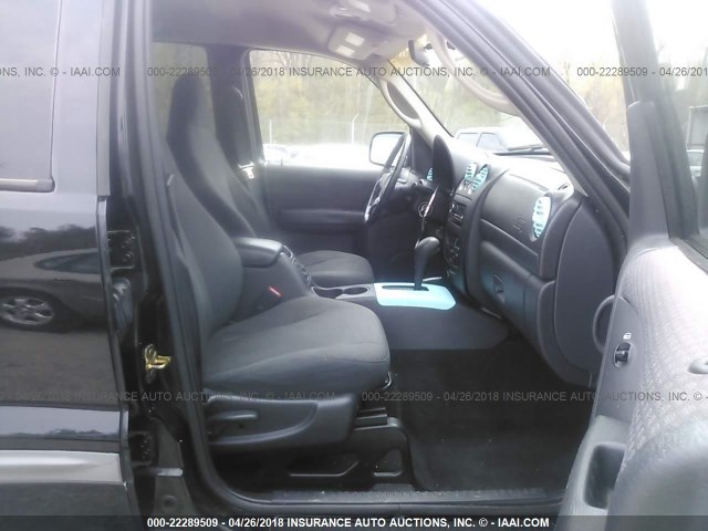 1J4GL48K52W271343 - 2002 JEEP LIBERTY SPORT 黑色 照片 5