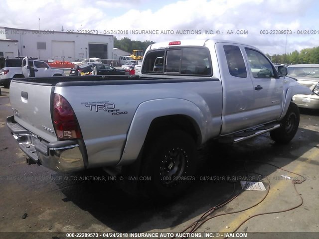 5TEUU42N28Z498185 - 2008 TOYOTA TACOMA ACCESS CAB Արծաթագույն լուսանկար 4