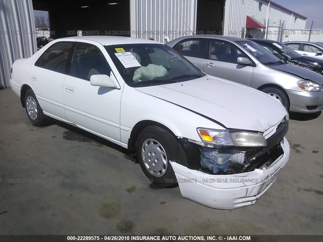 4T1BG22K0VU754929 - 1997 TOYOTA CAMRY CE/LE/XLE 白色 照片 1