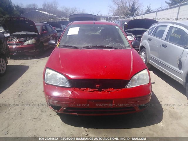 1FAHP37N27W241623 - 2007 FORD FOCUS ZX5/S/SE/SES 红色 照片 6