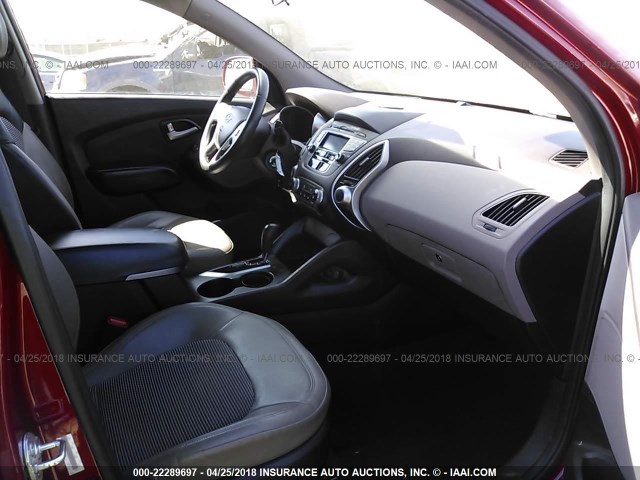 KM8JU3AC9BU264991 - 2011 HYUNDAI TUCSON GLS/LIMITED წითელი ფოტო 5