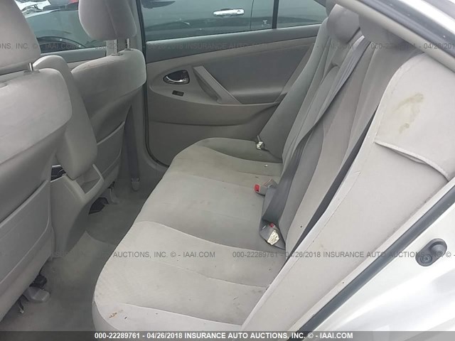 4T4BE46K49R066858 - 2009 TOYOTA CAMRY SE/LE/XLE ვერცხლისფერი ფოტო 8