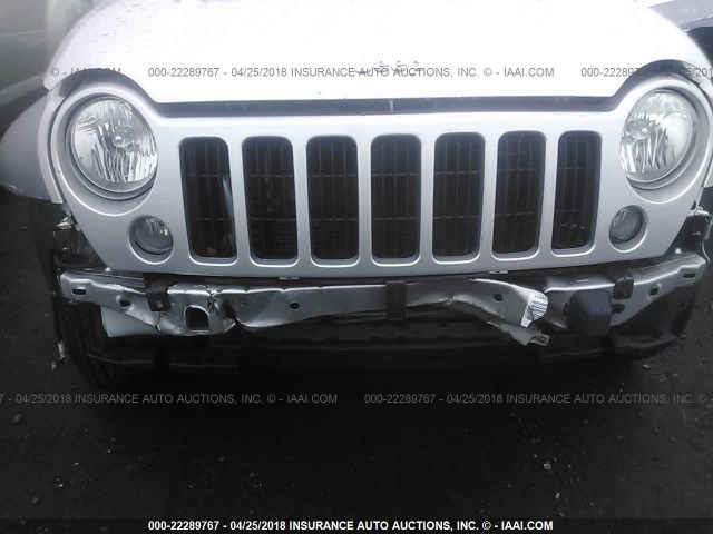 1J4GL48K65W677491 - 2005 JEEP LIBERTY SPORT 银色 照片 6