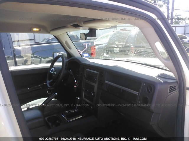 1J4RH4GKXAC115701 - 2010 JEEP COMMANDER SPORT თეთრი ფოტო 5