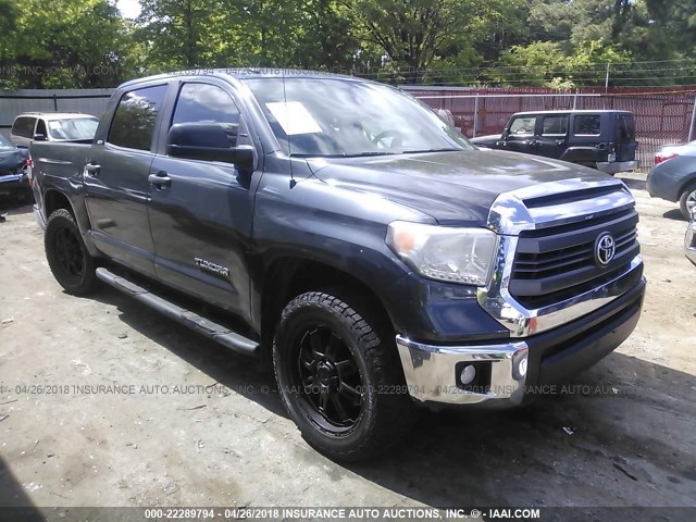 5TFEM5F14EX074947 - 2014 TOYOTA TUNDRA CREWMAX SR5 GRAY photo 1