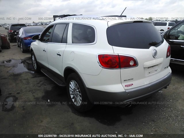 5GALRBED8AJ165575 - 2010 BUICK ENCLAVE CXL WHITE photo 3