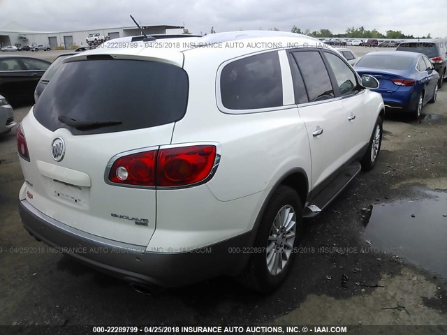 5GALRBED8AJ165575 - 2010 BUICK ENCLAVE CXL WHITE photo 4