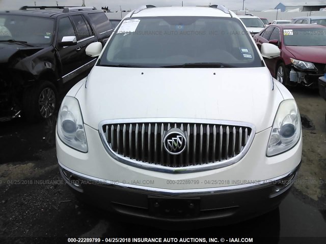 5GALRBED8AJ165575 - 2010 BUICK ENCLAVE CXL WHITE photo 6