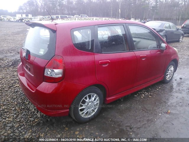 JHMGD37618S026409 - 2008 HONDA FIT SPORT RED photo 4