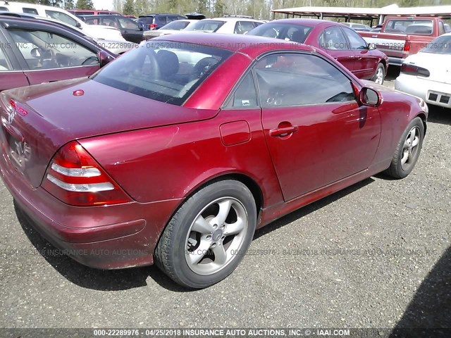 WDBKK65F92F263105 - 2002 MERCEDES-BENZ SLK 320 RED photo 4