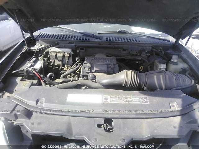 5LMFU27555LJ19902 - 2005 LINCOLN NAVIGATOR BLACK photo 10