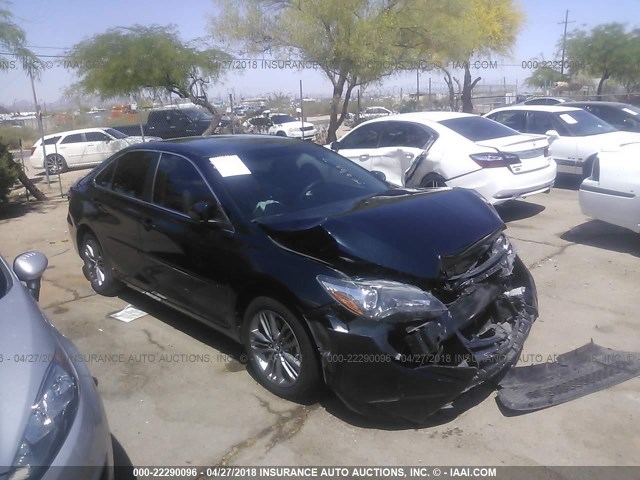 4T1BF1FK6GU546015 - 2016 TOYOTA CAMRY LE/XLE/SE/XSE BLUE photo 1