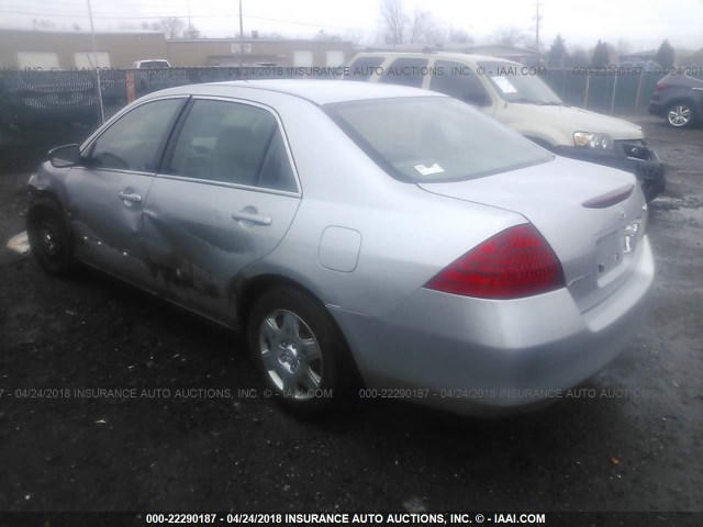 3HGCM564X7G710748 - 2007 HONDA ACCORD LX SILVER photo 3