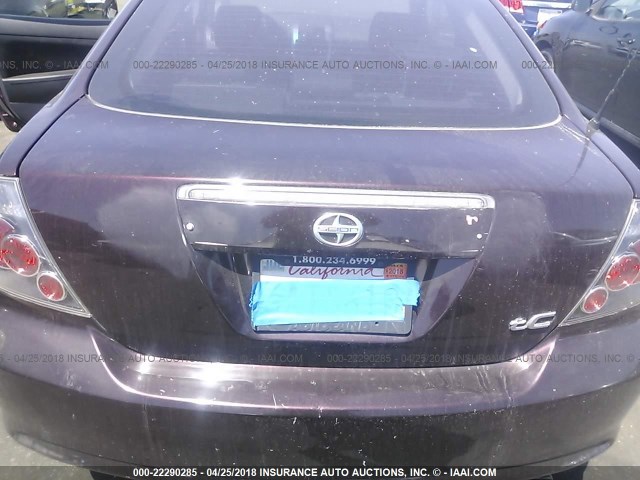 JTKDE167X80231859 - 2008 TOYOTA SCION TC 栗色 照片 6
