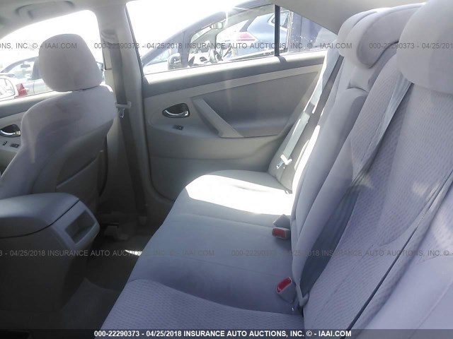 4T1BF3EK6BU632883 - 2011 TOYOTA CAMRY SE/LE/XLE WHITE photo 8