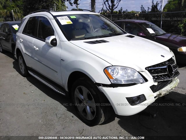 4JGBB25E59A519499 - 2009 MERCEDES-BENZ ML WHITE photo 1