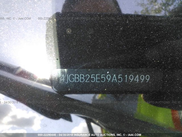 4JGBB25E59A519499 - 2009 MERCEDES-BENZ ML WHITE photo 9