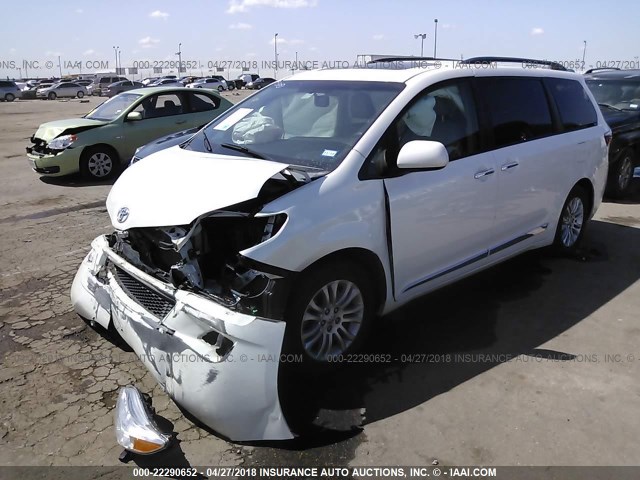 5TDYK3DC4FS675147 - 2015 TOYOTA SIENNA XLE/LIMITED WHITE photo 2