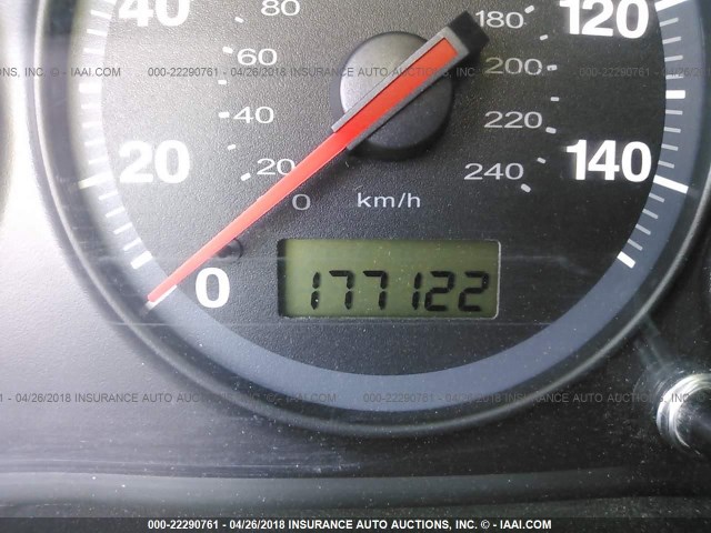 1HGEM211X4L074139 - 2004 HONDA CIVIC DX VP 银色 照片 7