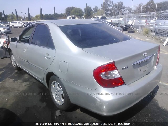 JTDBE30K720054251 - 2002 TOYOTA CAMRY LE/XLE/SE 银色 照片 3
