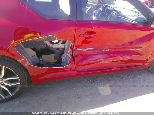 JTKJF5C70GJ022263 - 2016 TOYOTA SCION TC 红色 照片 6
