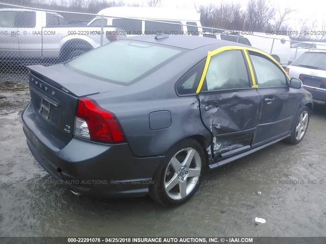 YV1MH672992462704 - 2009 VOLVO S40 T5 GRAY photo 4