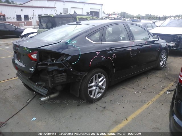 3FA6P0HR5DR283676 - 2013 FORD FUSION SE BLACK photo 4